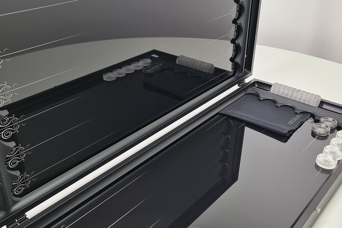 בלעדי: "אלגנטיות צפונית" — גבשושית זכוכית מחוסמת