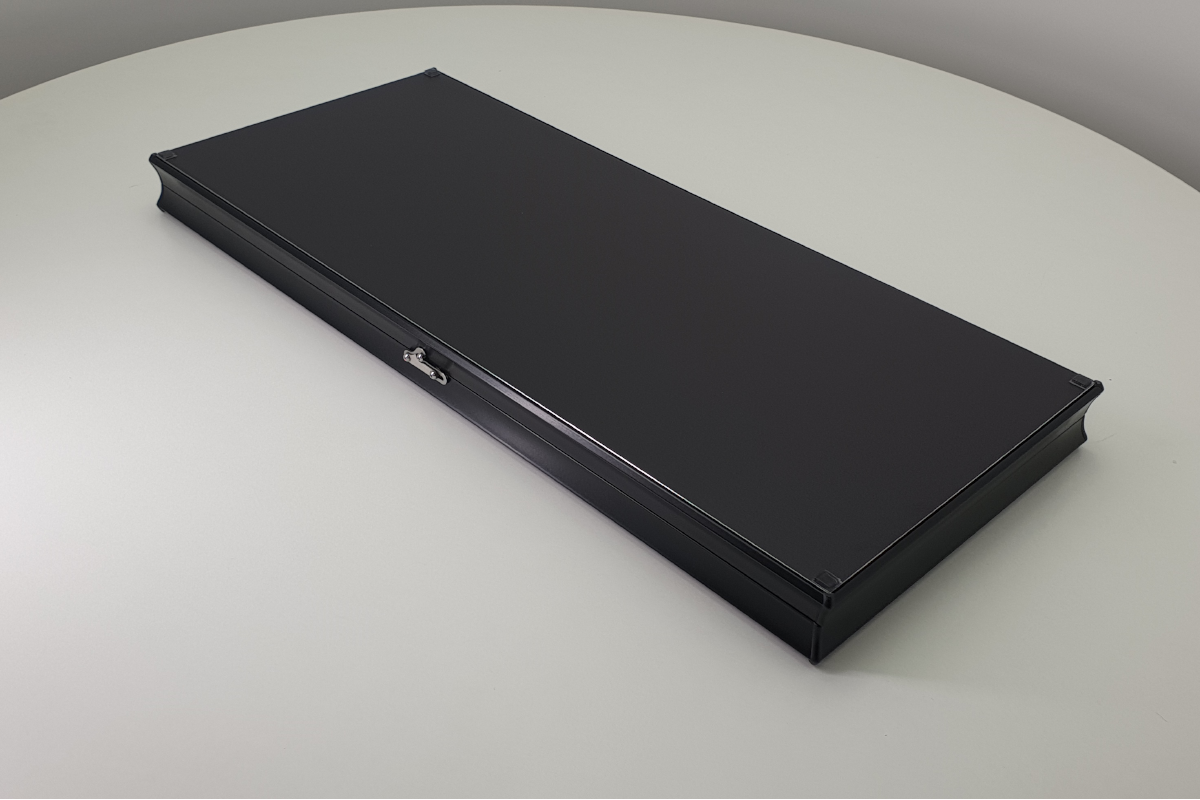 בלעדי: "דו קרב של טבע (זאב ודוב)" — גבקgammon מזכוכית מחוסמת