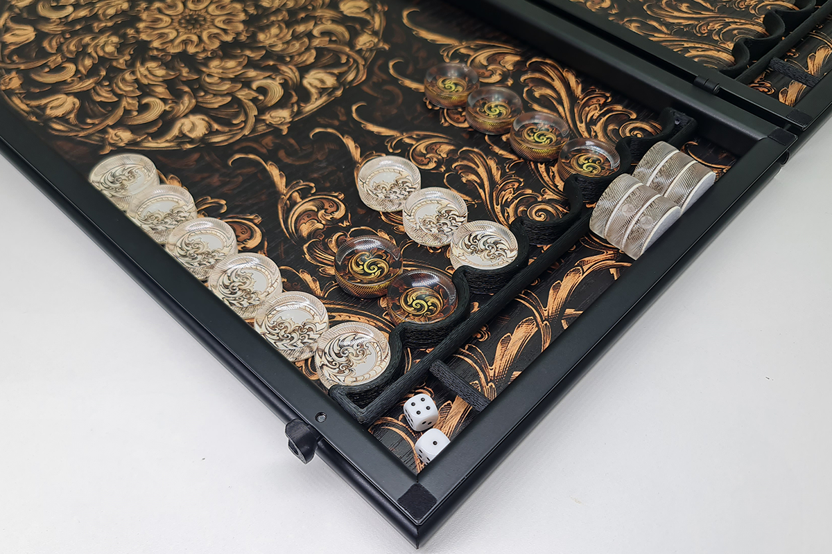 בלעדי: "אימפריאלי בארוק" — שש־בש עם ציפוי אלון