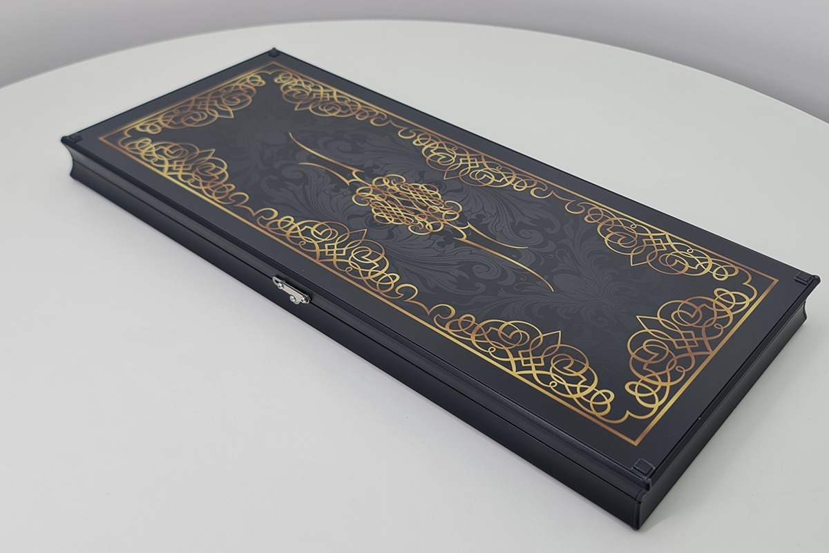 בלעדי: "Golden Initials" — שש־בש מזכוכית מחוסמת — premium tempered-glass שש־בש set