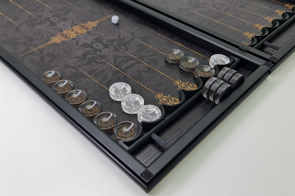 בלעדי: "קישוט מלכותי" — שש־בש עץ אלון