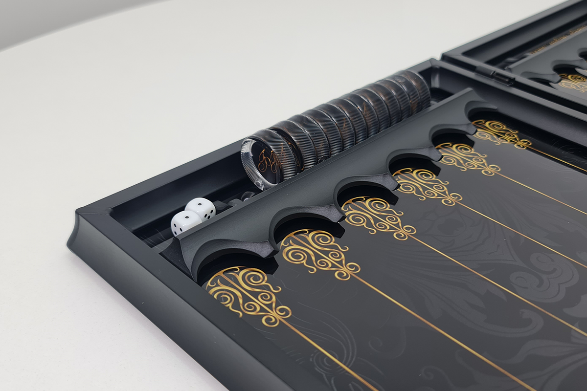 בלעדי: "אותיות זהב" — גבק ממולא זכוכית