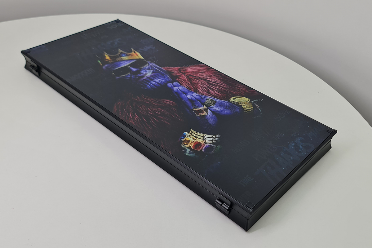 בלעדי: "Marvel" — שש־בש מזכוכית מחוסמת — premium tempered-glass שש־בש set