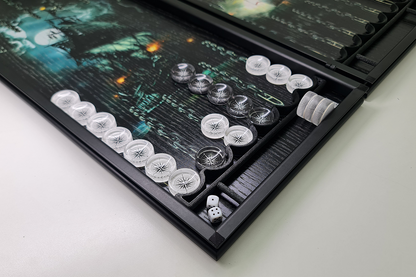 בלעדי: "ספינת פיראטים" — שש־בש עם ציפוי אלון