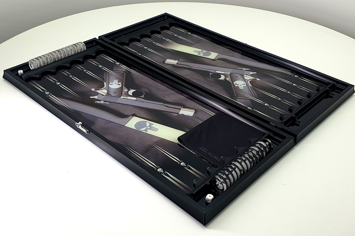 בלעדי: "המנקם" — זכוכית מחוסמת עבור גבקמן